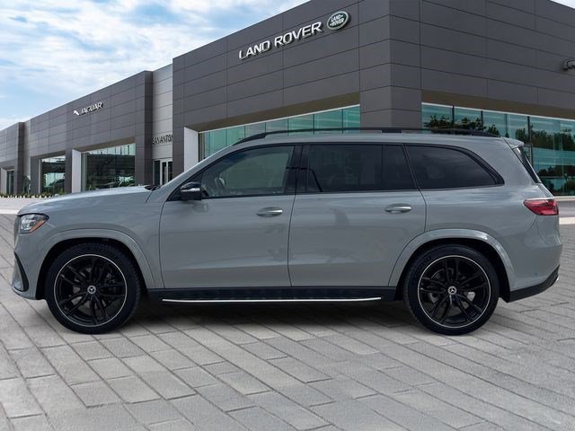 Used 2024 Mercedes-Benz GLS 580 4MATIC image 2