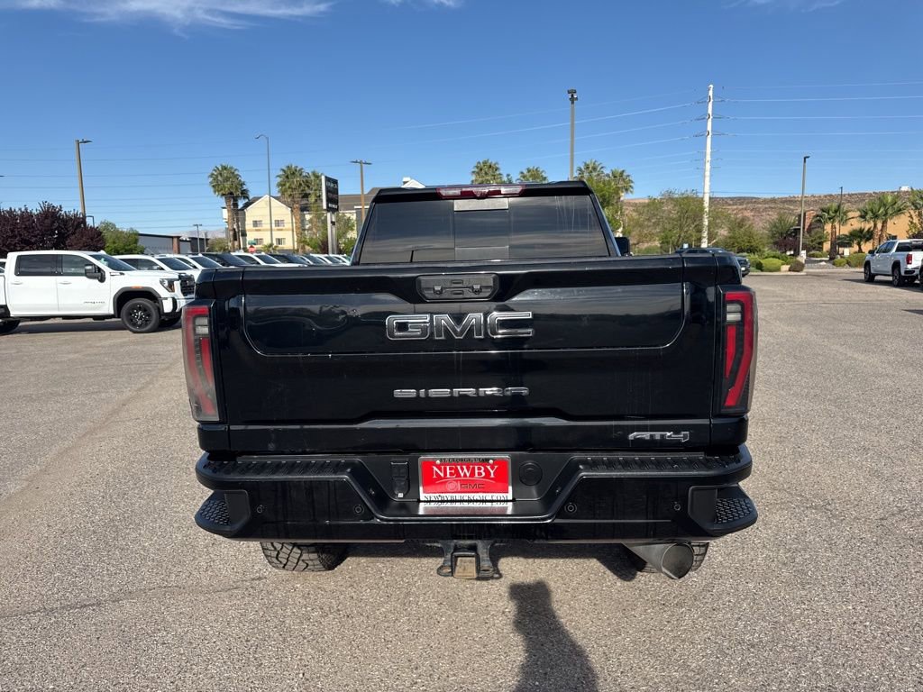 Used 2024 GMC Sierra 2500 AT4 w/ AT4 Premium Plus Package image 6