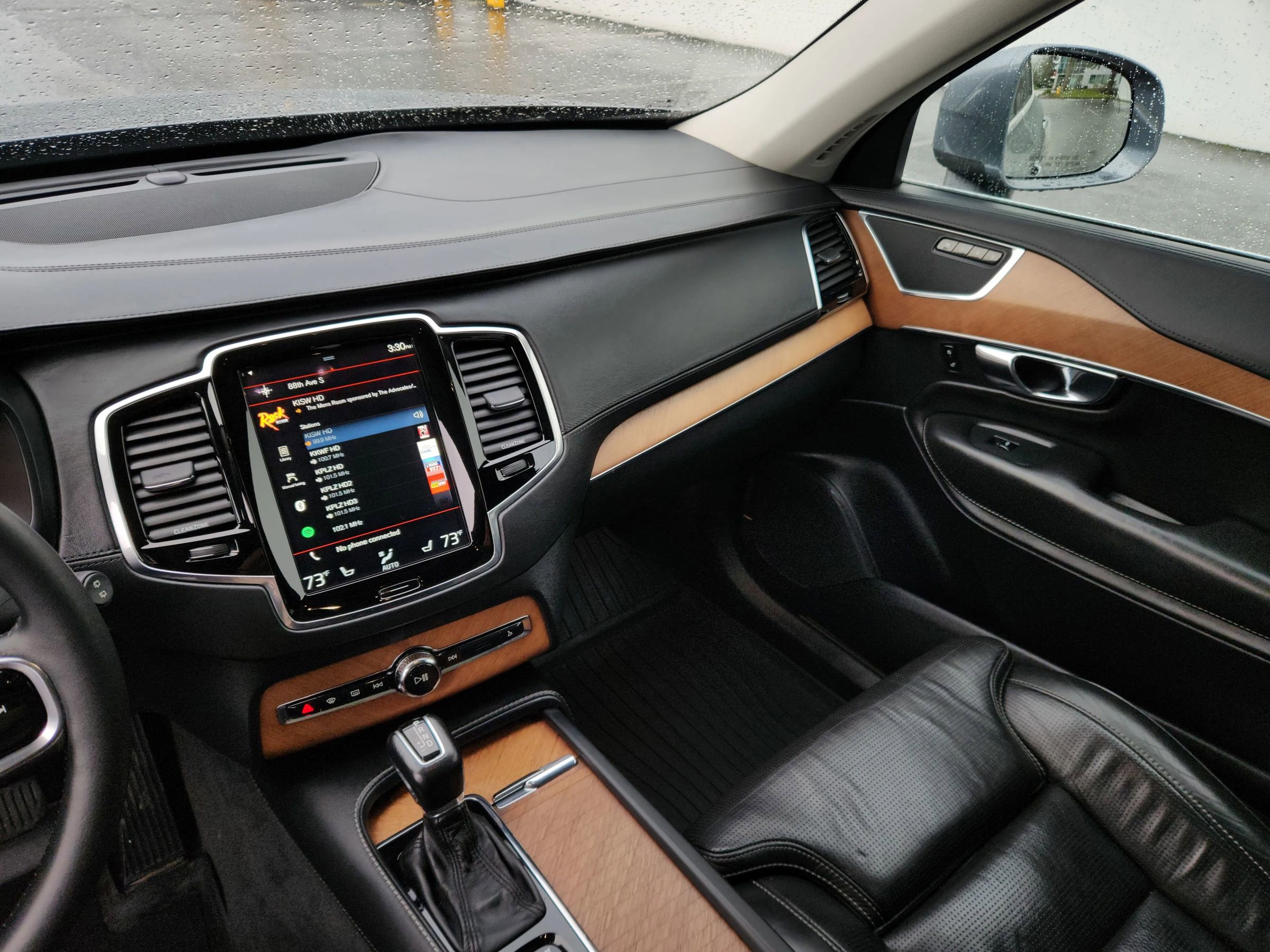 Used 2016 Volvo XC90 T6 Inscription w/ Vision Package AWD/4WD image 11