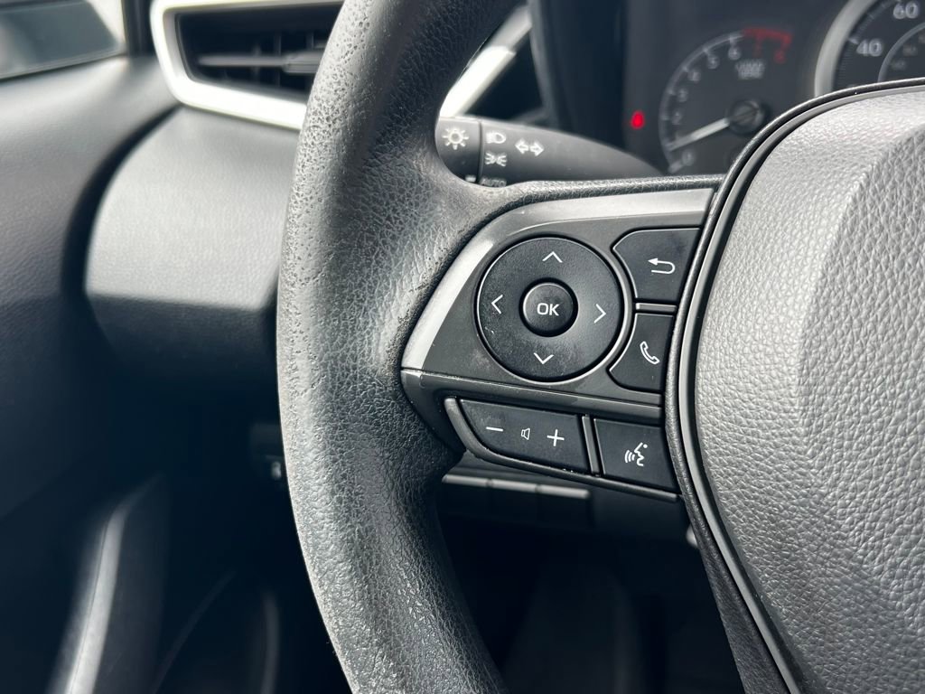 Used 2022 Toyota Corolla LE image 17