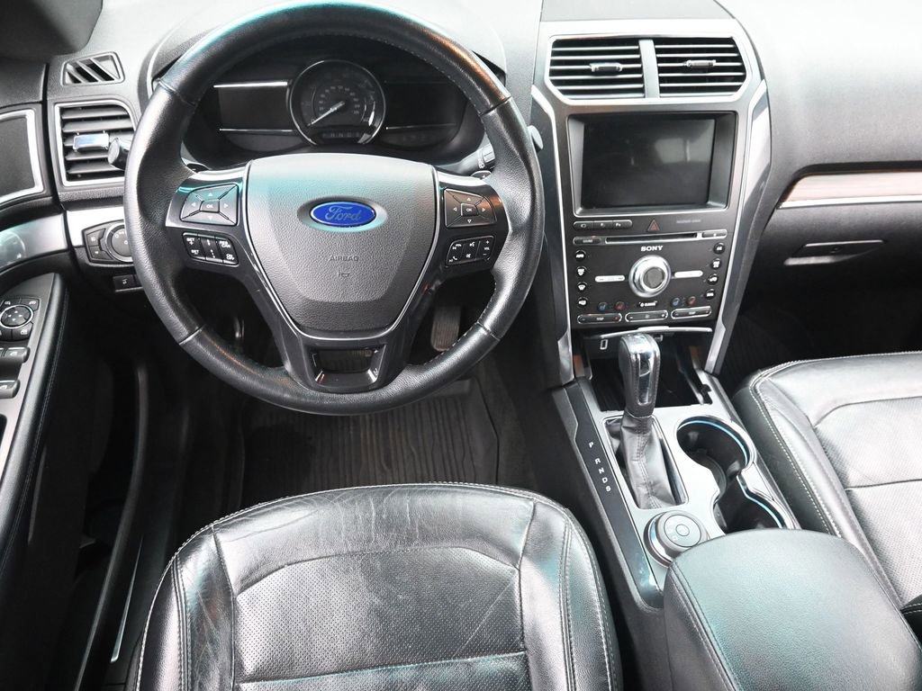 Used 2017 Ford Explorer Limited w/ Equipment Group 301A image 12