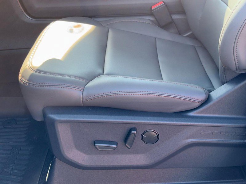 New 2025 Ford Expedition Active image 23