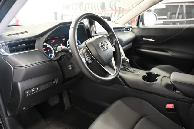 Used 2023 Toyota Venza LE image 21