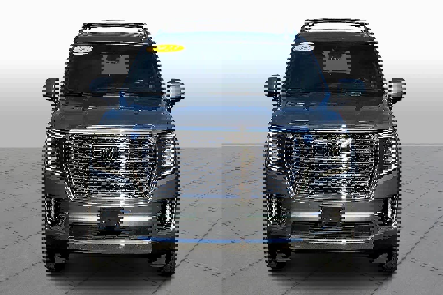 Certified 2023 GMC Yukon Denali image 3