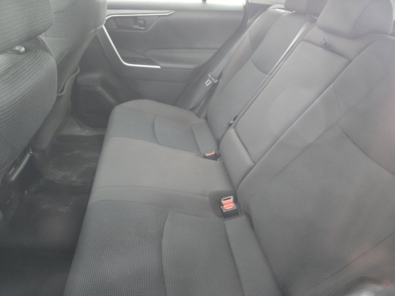 Certified 2025 Toyota RAV4 LE image 22