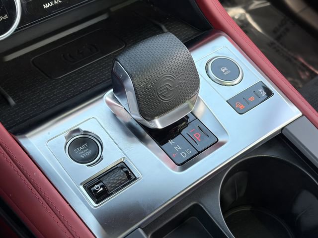Used 2022 Jaguar F-PACE SVR AWD/4WD image 16