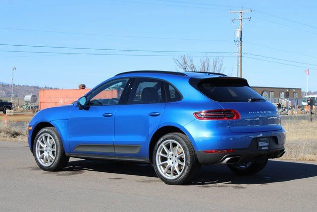 Used 2018 Porsche Macan Sport Edition image 4