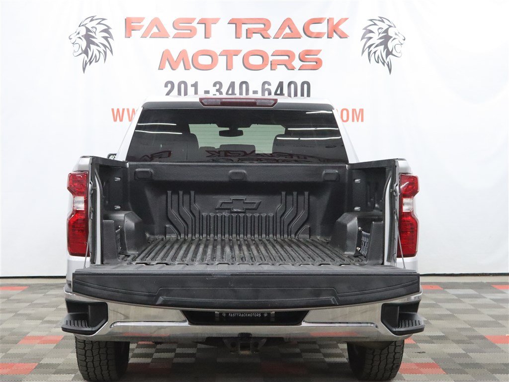 Used 2021 Chevrolet Silverado 1500 LT AWD/4WD image 6