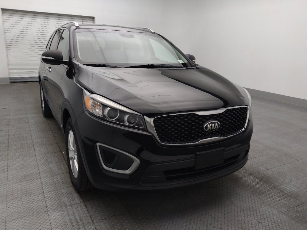Used 2017 Kia Sorento LX image 14