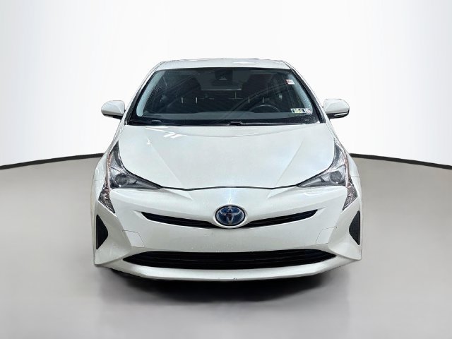 Used 2017 Toyota Prius Two FWD image 3