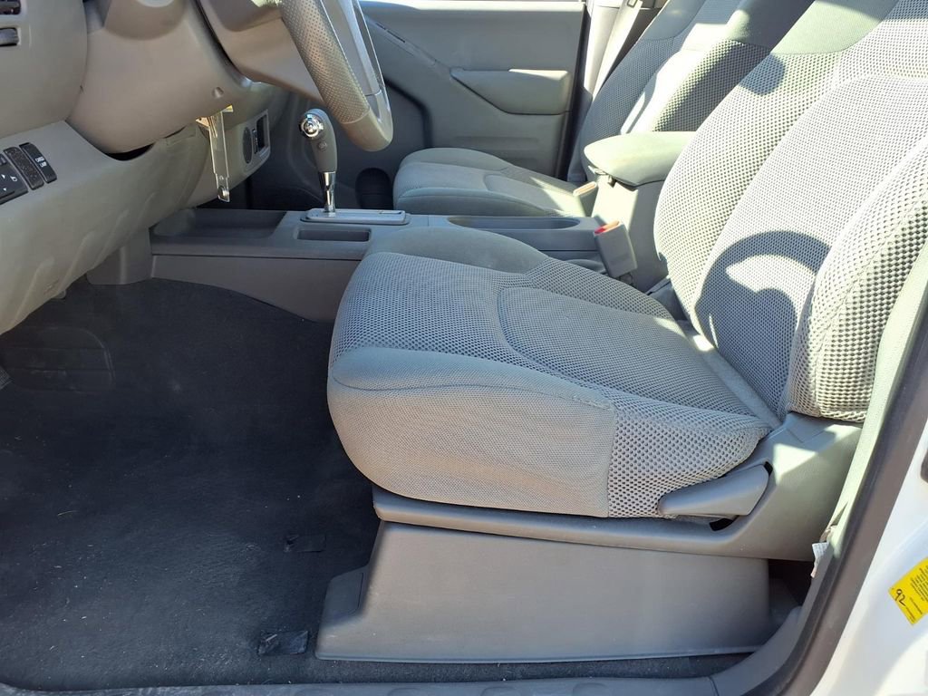 Used 2019 Nissan Frontier SV image 22