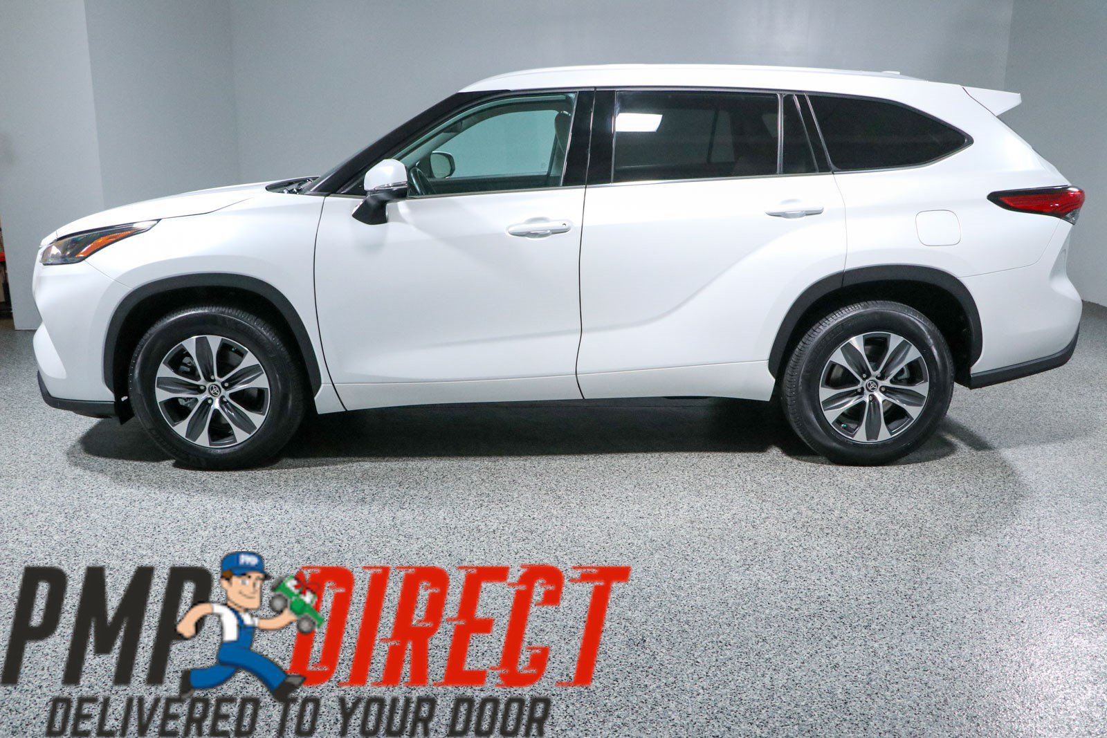 Used 2022 Toyota Highlander XLE FWD image 10