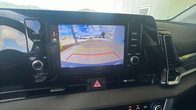 Used 2025 Kia Sportage LX FWD image 28