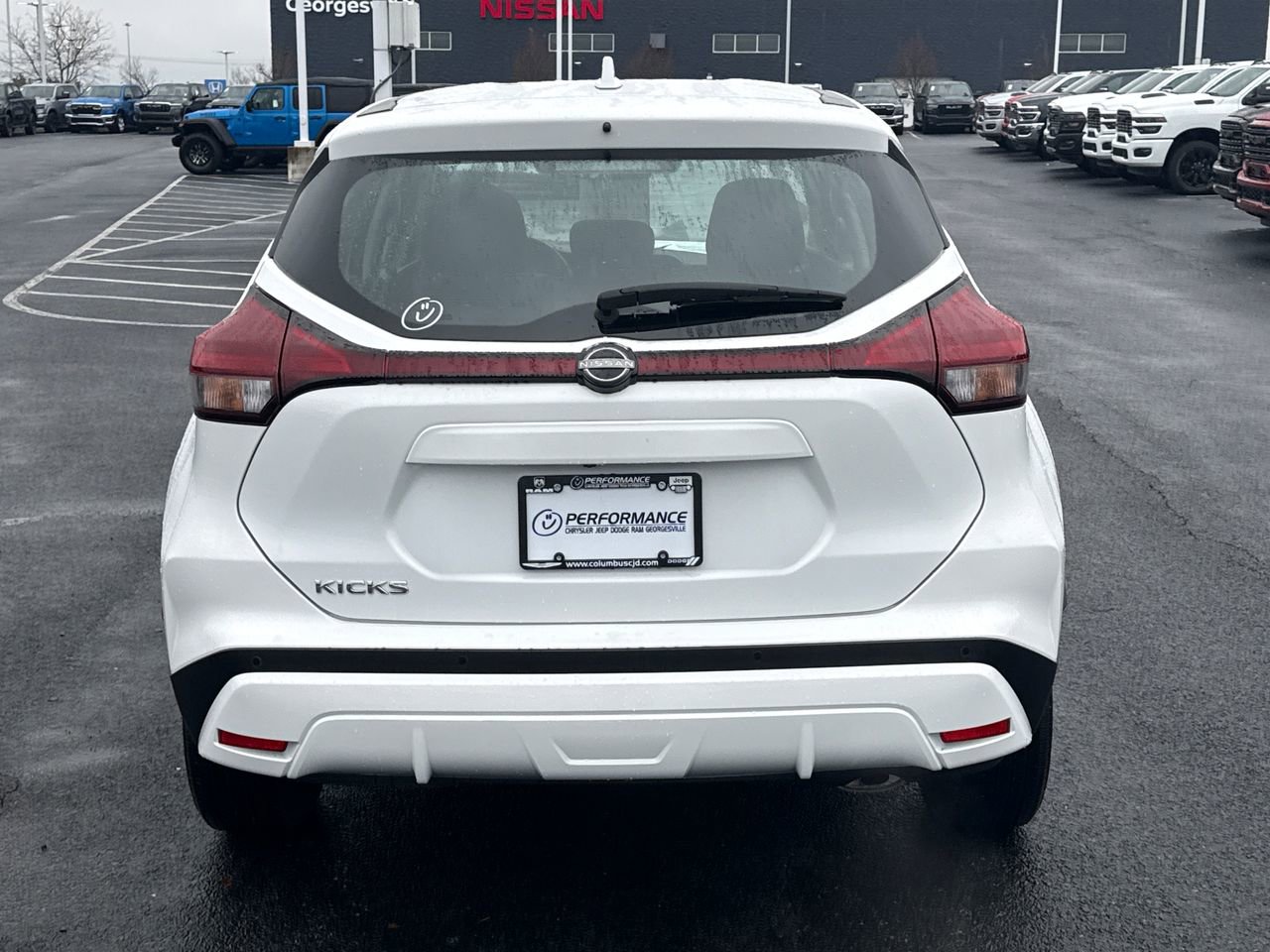 Used 2024 Nissan Kicks S image 4