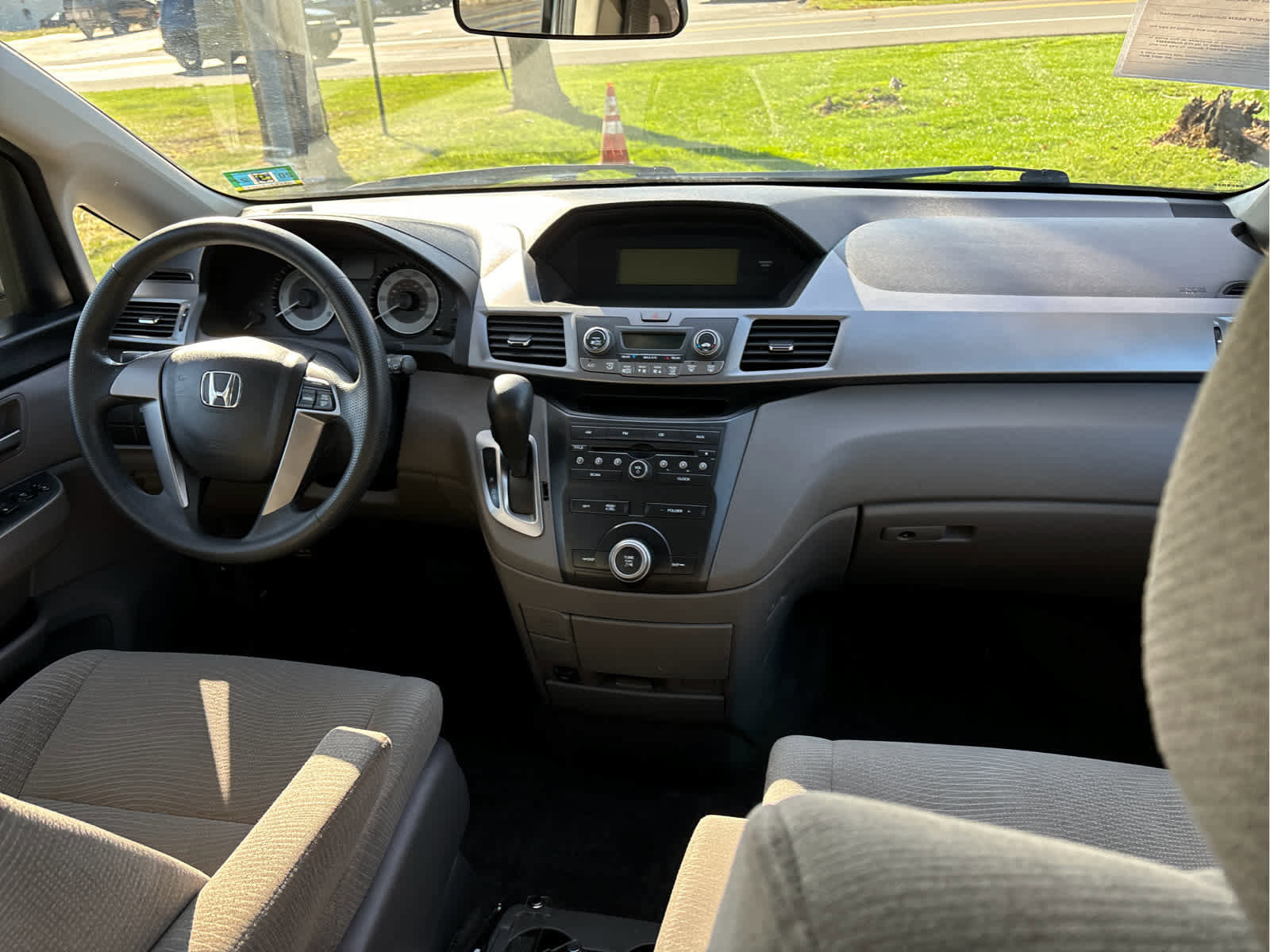 Used 2012 Honda Odyssey LX image 17