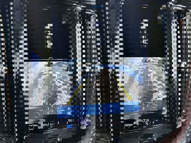 Used 2023 Volvo XC60 B5 Plus w/ Climate Package image 13