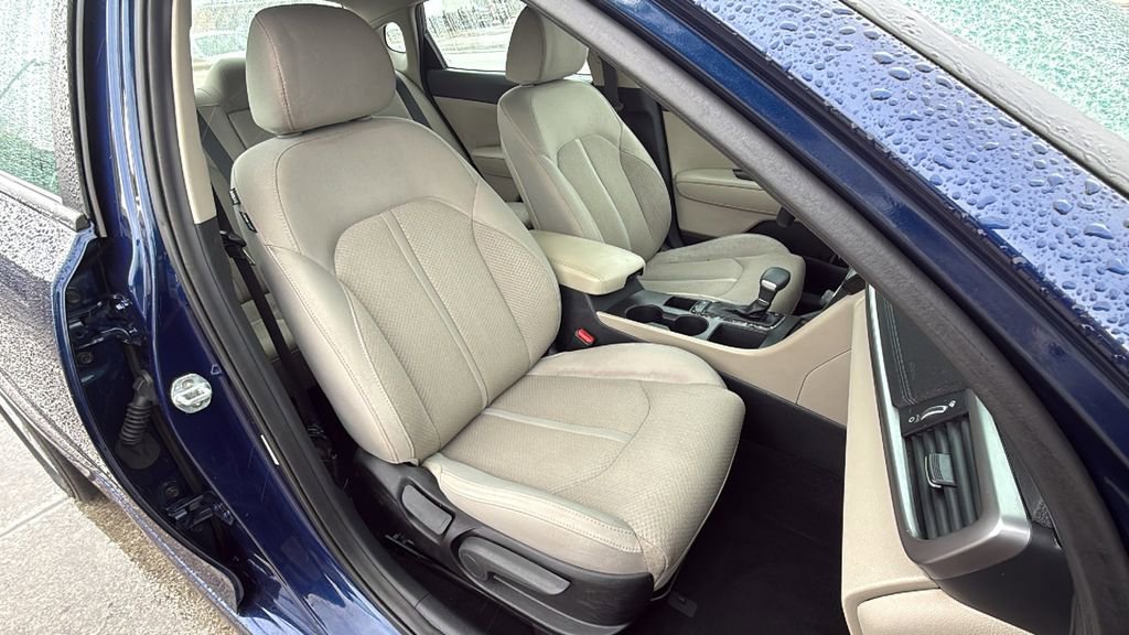 Used 2017 Kia Optima LX FWD image 36