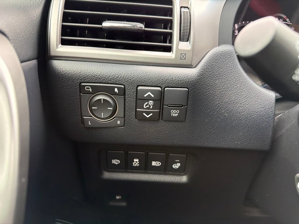 Certified 2023 Lexus GX 460 Premium w/ Premium Package AWD/4WD image 24