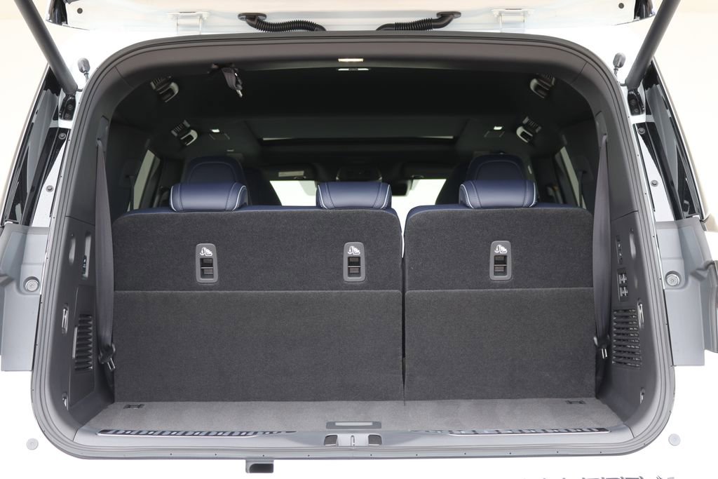 New 2026 INFINITI QX80 4WD image 29