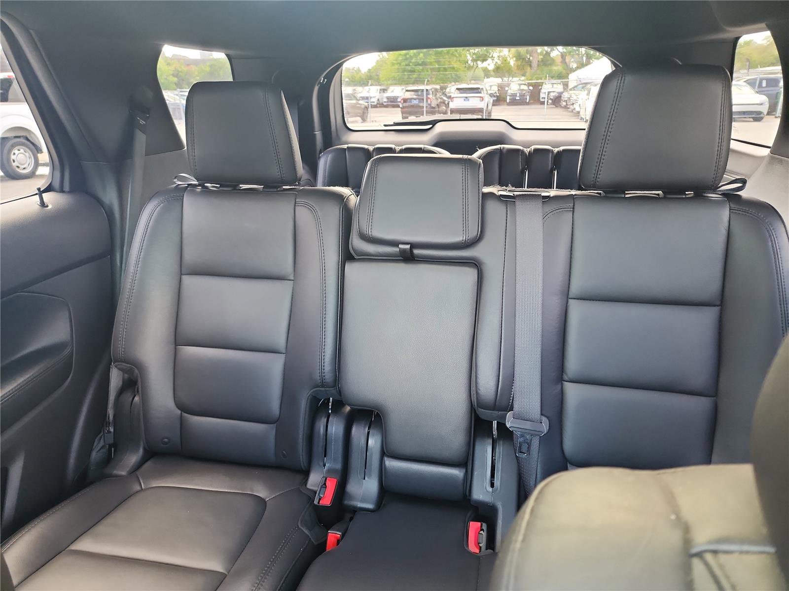 Used 2014 Ford Explorer Limited image 16