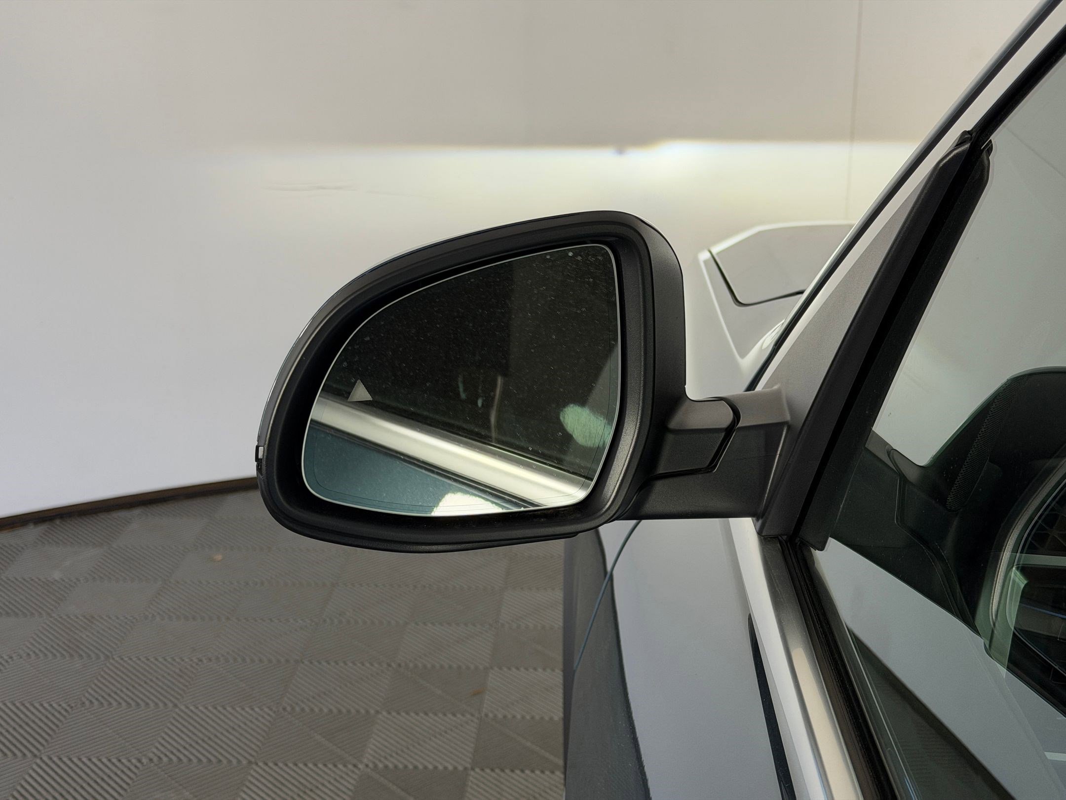 New 2026 BMW X5 sDrive40i w/ Climate Comfort Package image 21