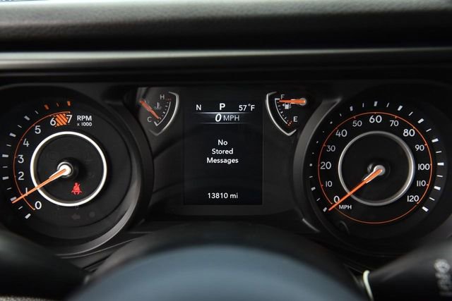 Used 2025 Jeep Wrangler Unlimited Sport AWD/4WD image 11