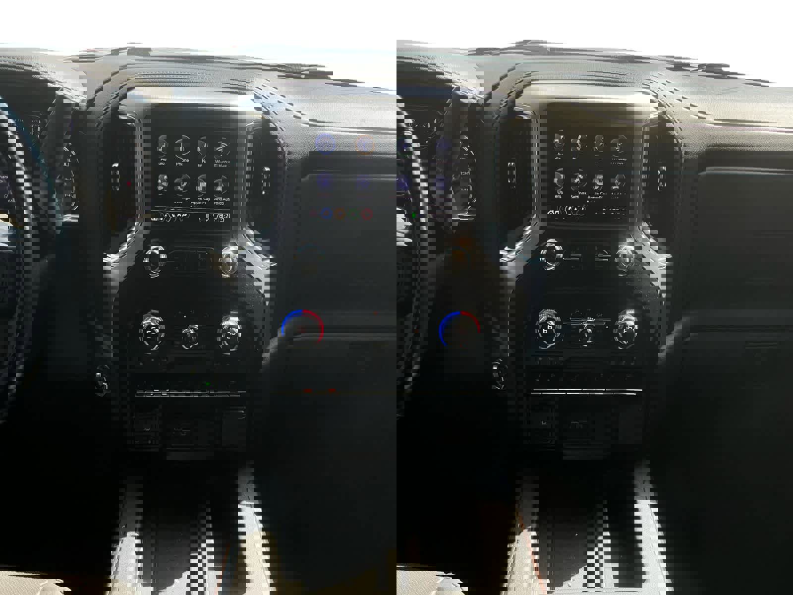 Used 2019 GMC Sierra 1500 SLT w/ SLT Premium Plus Package image 13