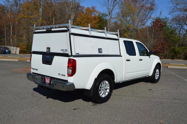 Used 2014 Nissan Frontier SV w/ SV Value Truck Package image 9