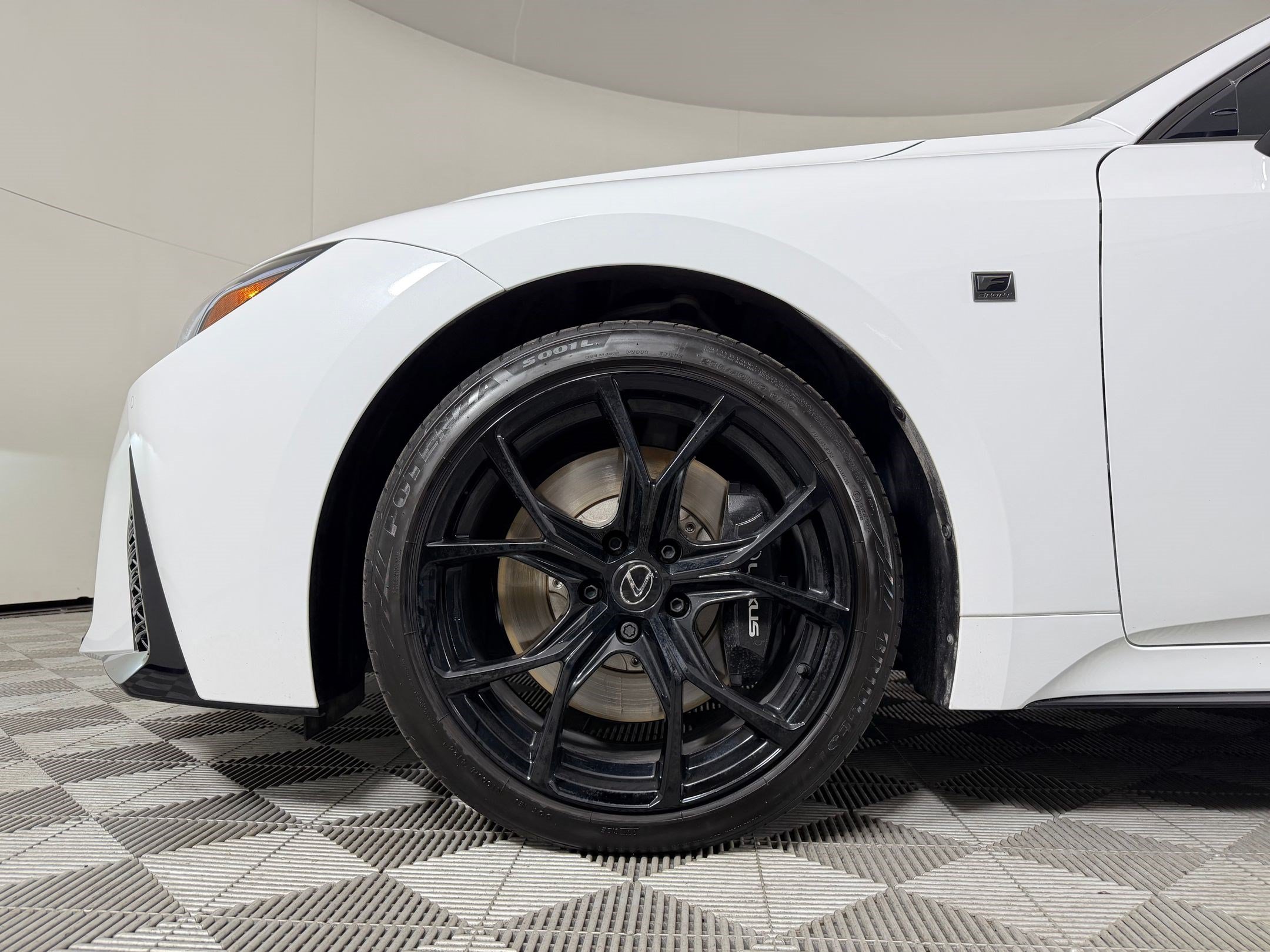Used 2025 Lexus IS 500 w/ Accessory Package 2 RWD image 11