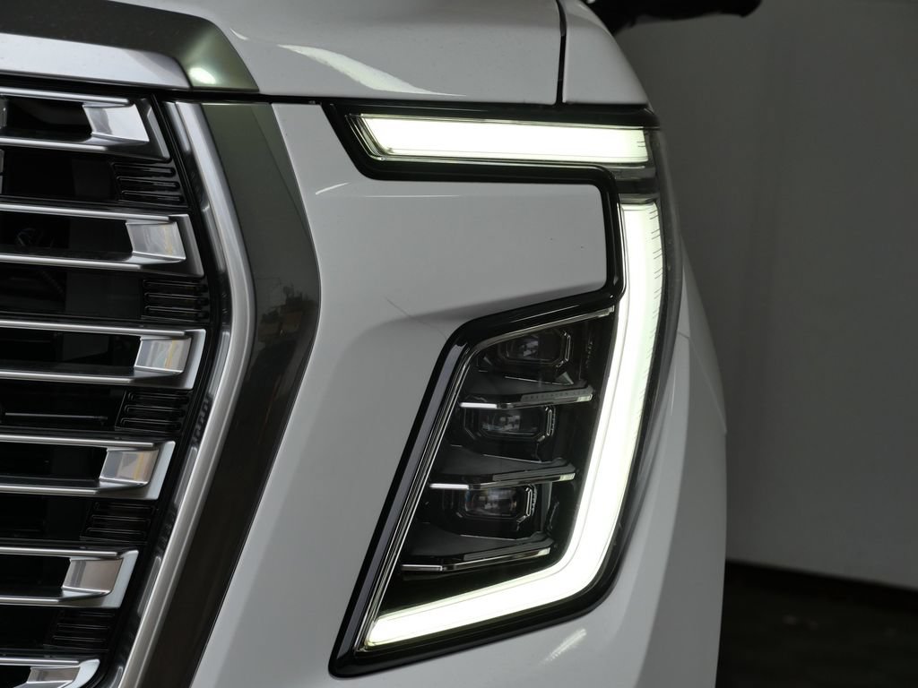 New 2026 GMC Yukon XL Denali w/ Denali Reserve Package AWD/4WD image 8