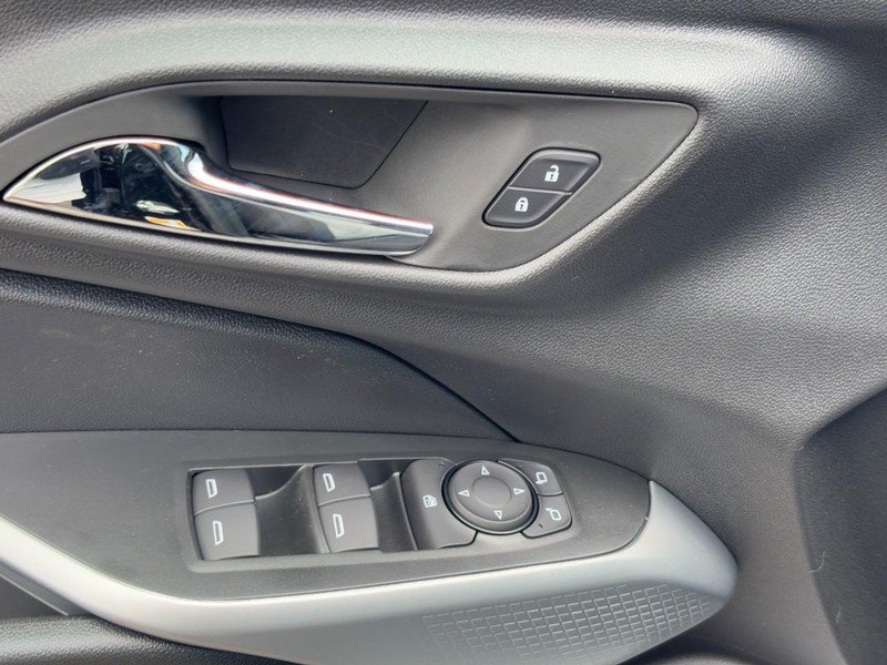 New 2026 Chevrolet Trax LS FWD image 11