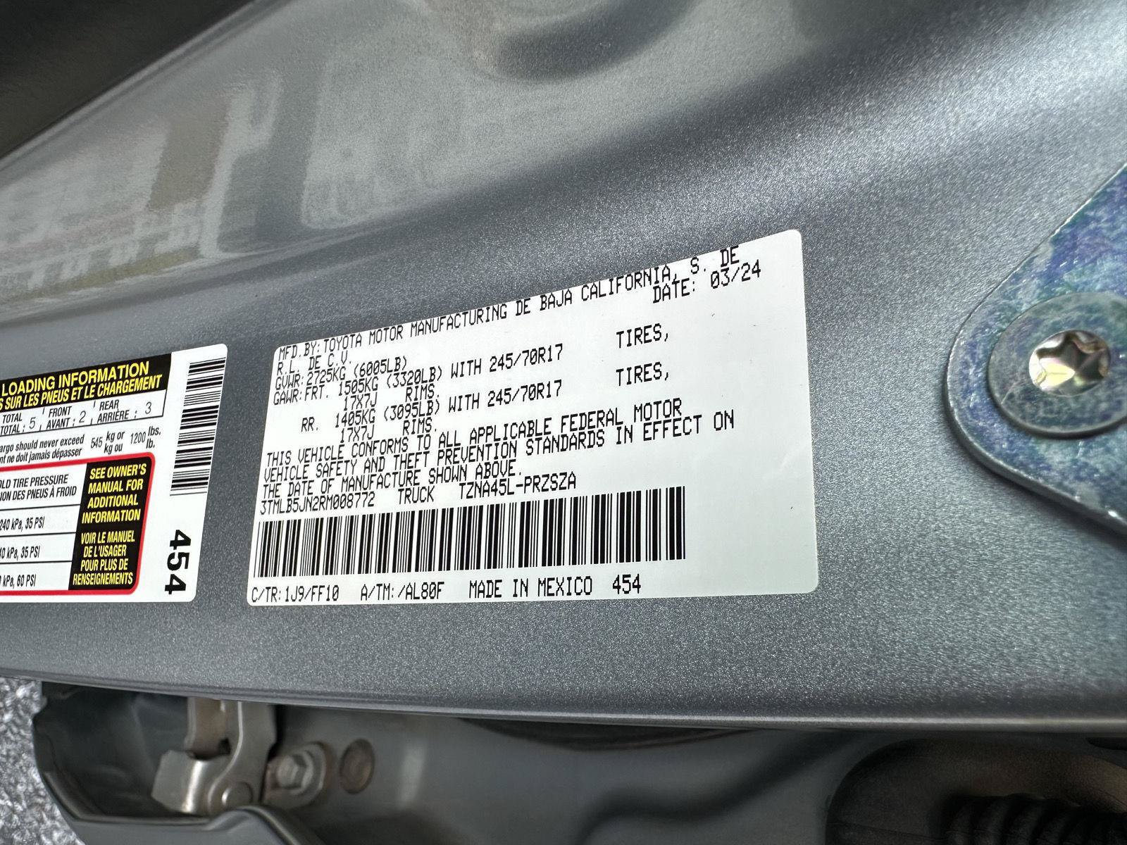 Used 2024 Toyota Tacoma SR5 AWD/4WD image 16