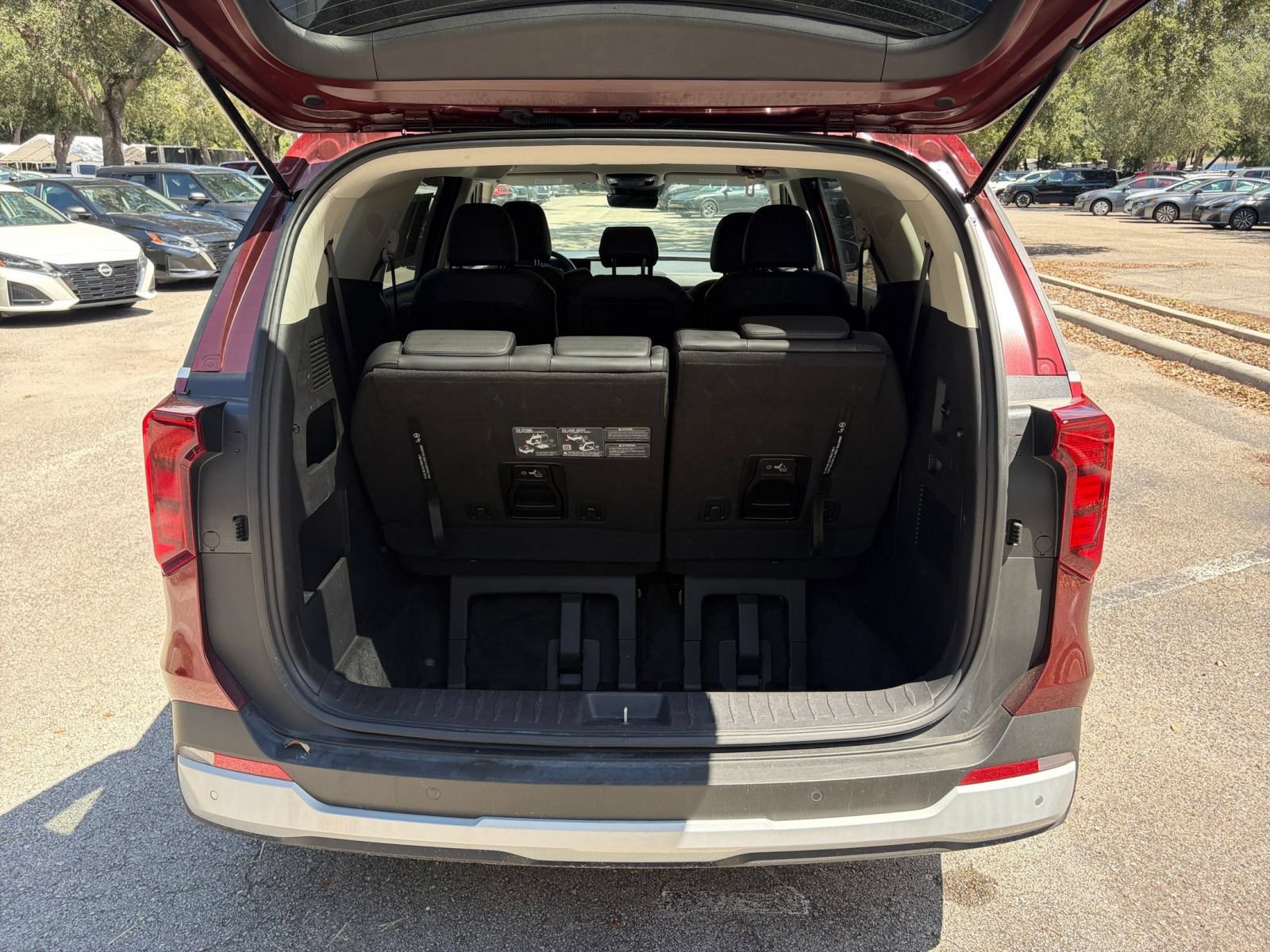 Used 2026 Kia Carnival FWD image 34