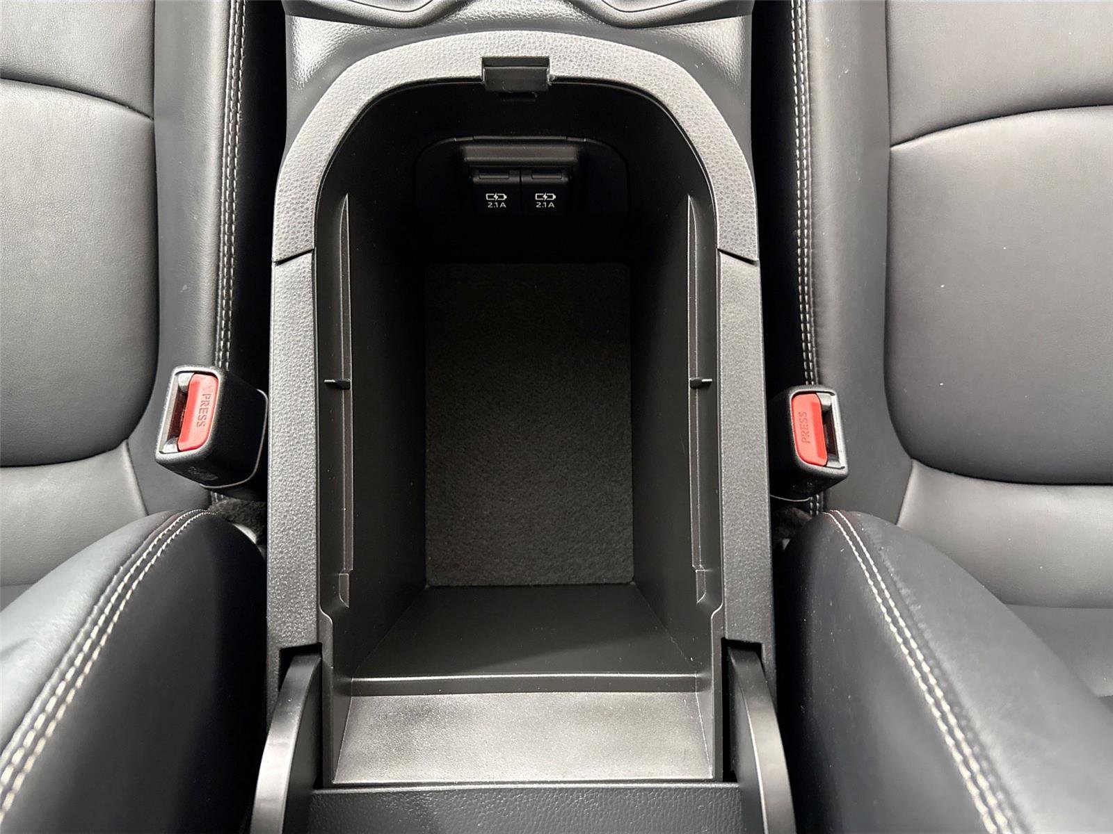 Certified 2020 Toyota RAV4 XLE Premium image 33