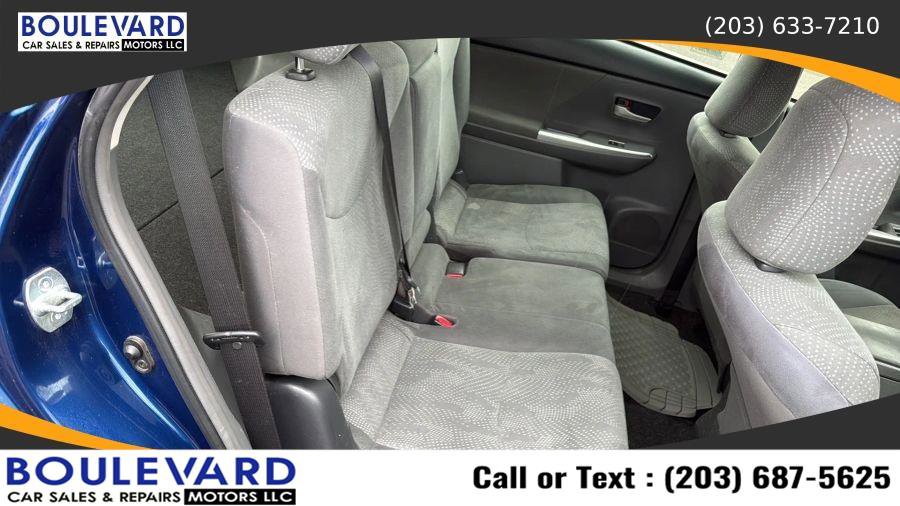 Used 2014 Toyota Prius V Three FWD image 32