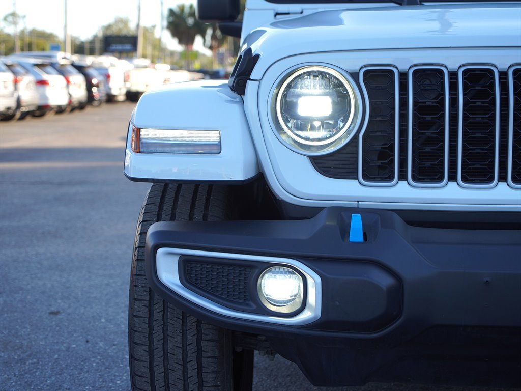 Used 2024 Jeep Wrangler Unlimited Sahara image 35