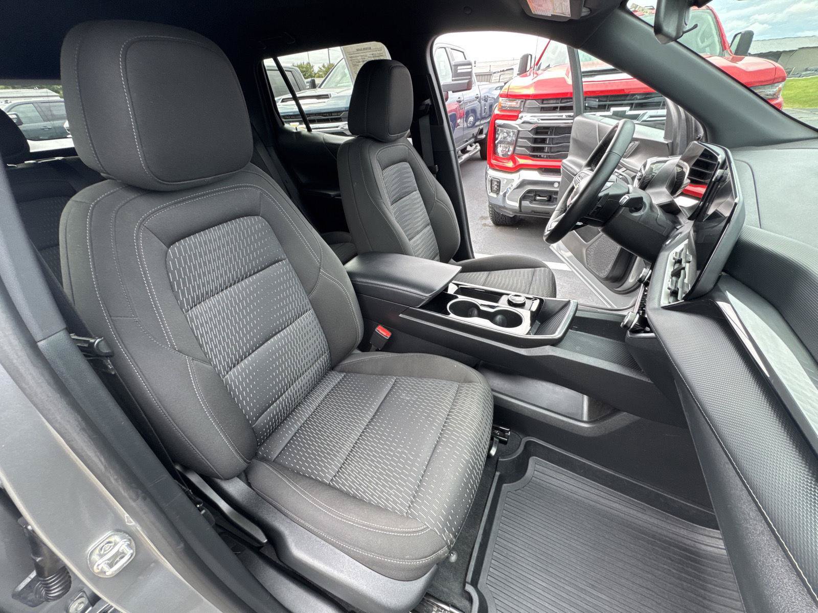 Used 2026 Chevrolet Equinox LT w/ LPO, Floor Liner Package AWD/4WD image 15