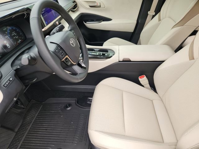 Used 2026 Toyota Crown AWD/4WD image 9
