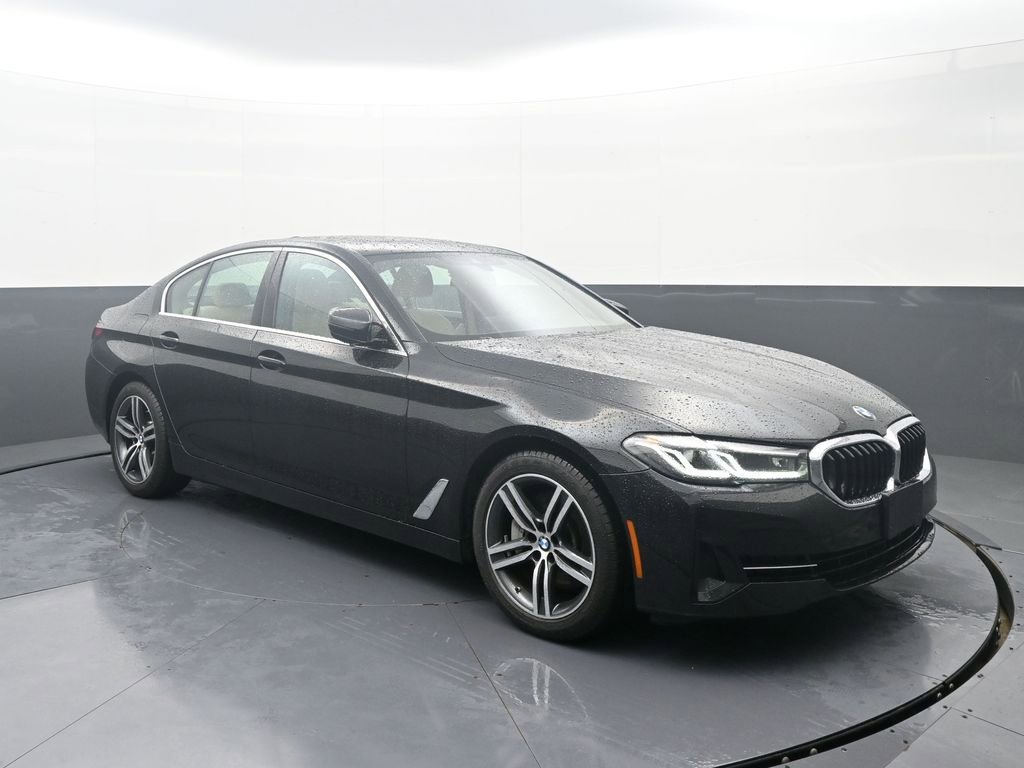 Used 2023 BMW 530i xDrive w/ Convenience Package AWD/4WD image 3