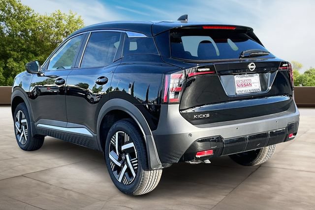 New 2026 Nissan Kicks SV w/ Charging Package FWD image 3