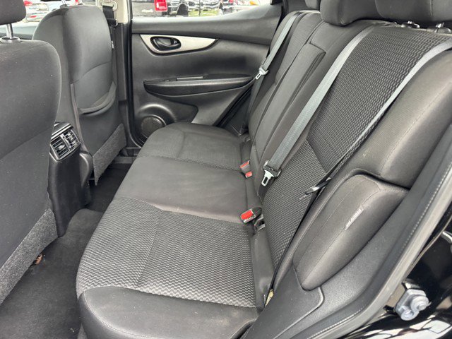 Used 2021 Nissan Rogue Sport S image 10