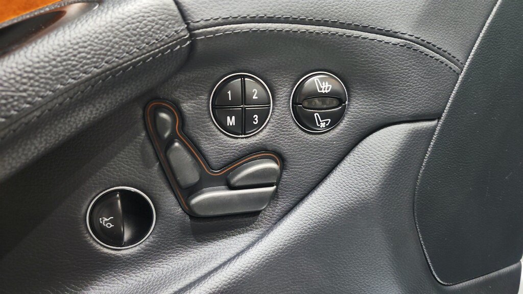 Used 2007 Mercedes-Benz SL 55 AMG image 32