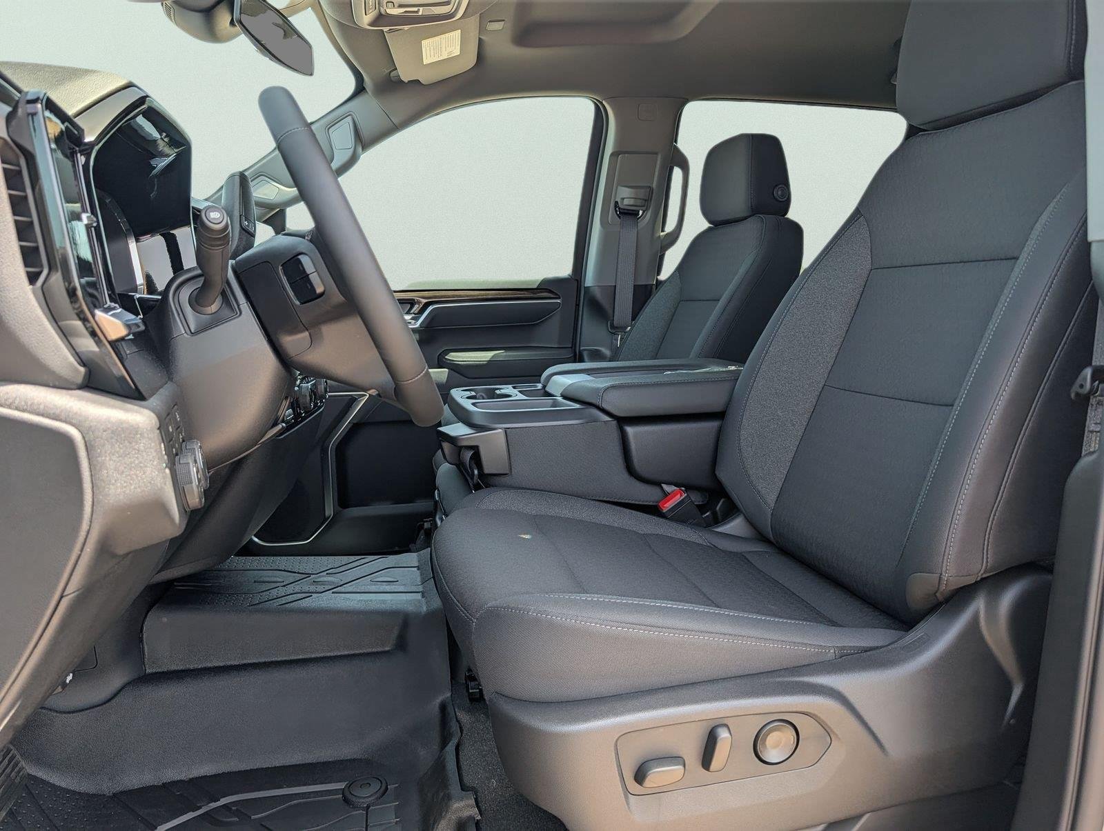 New 2026 Chevrolet Silverado 1500 LT w/ Protection Package AWD/4WD image 9