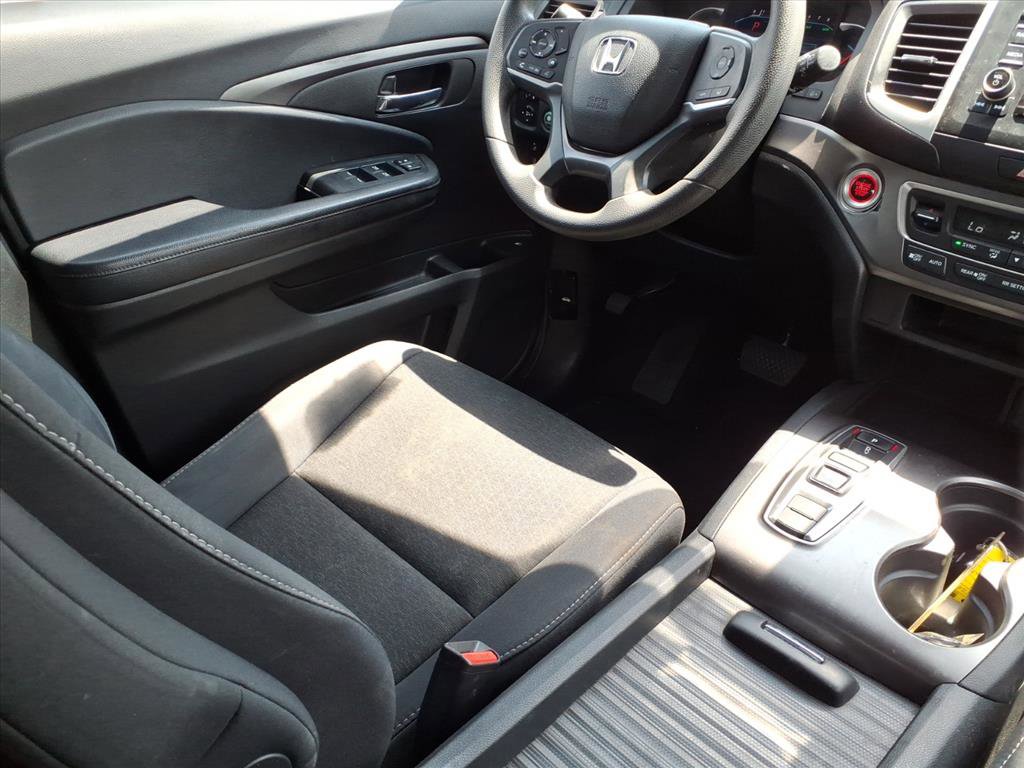 Used 2020 Honda Passport Sport image 16