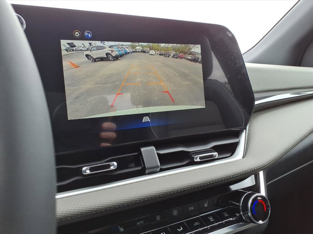 New 2026 Chevrolet Equinox LT w/ Convenience Package II image 7