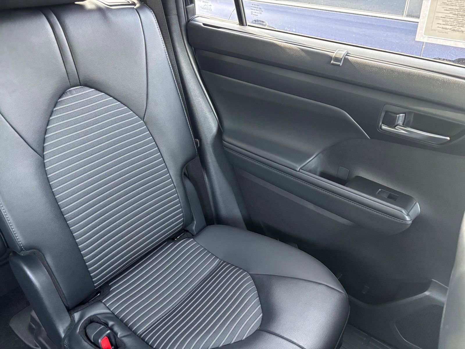 Used 2025 Toyota Highlander XSE AWD/4WD image 41
