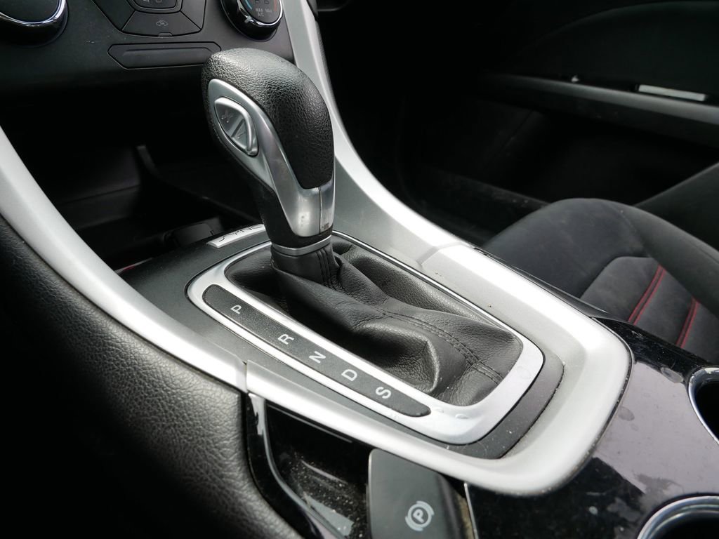 Used 2015 Ford Fusion SE w/ Equipment Group 201A FWD image 28