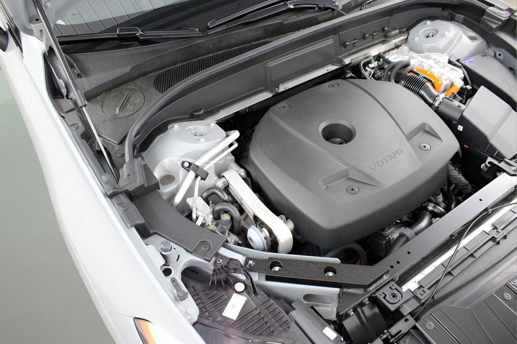 New 2025 Volvo XC60 T8 Ultra w/ Protection Package Premier image 26