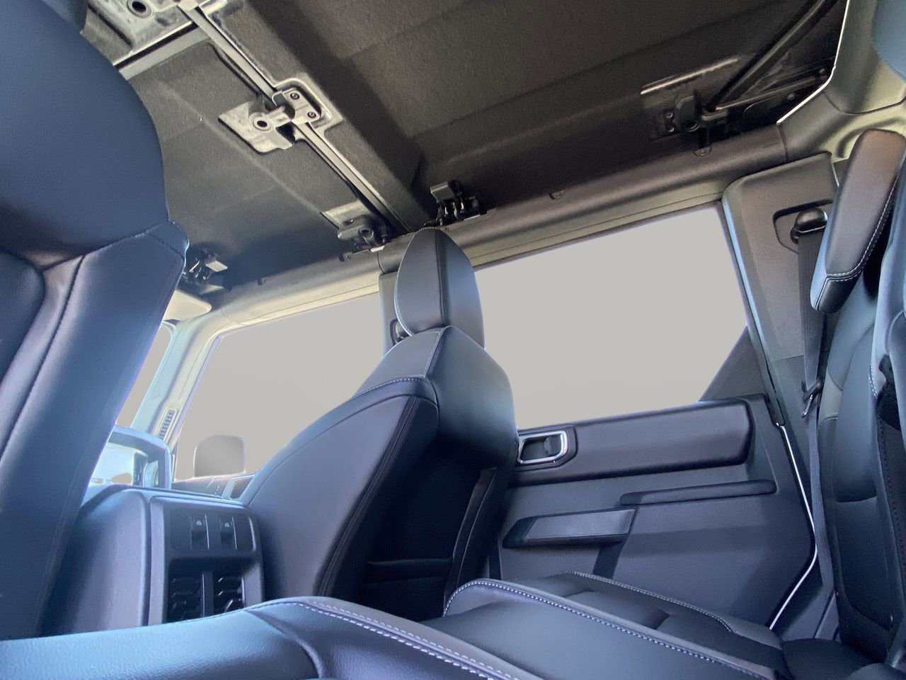 New 2025 Ford Bronco Outer Banks image 15