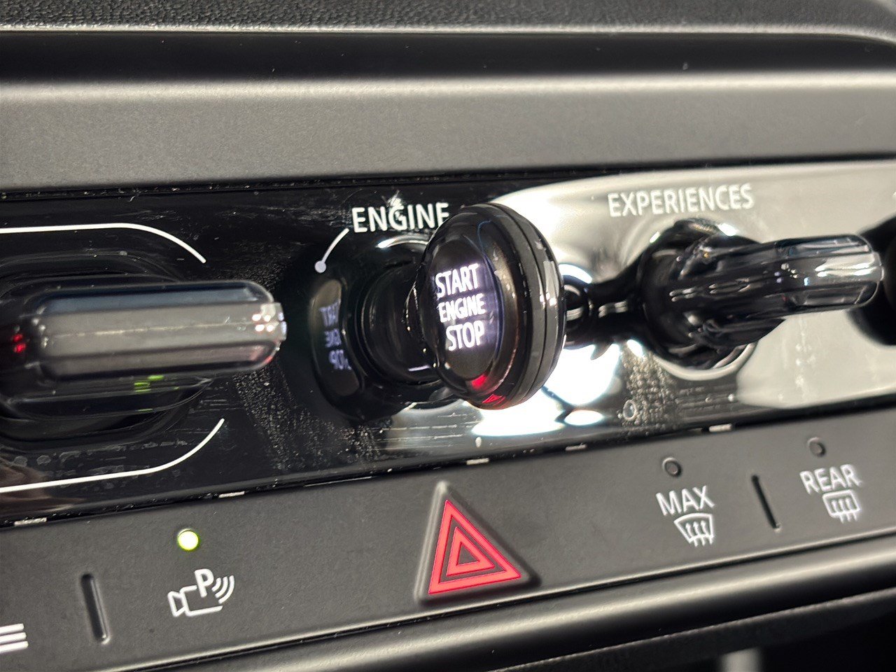 Certified 2025 MINI Cooper S FWD image 20